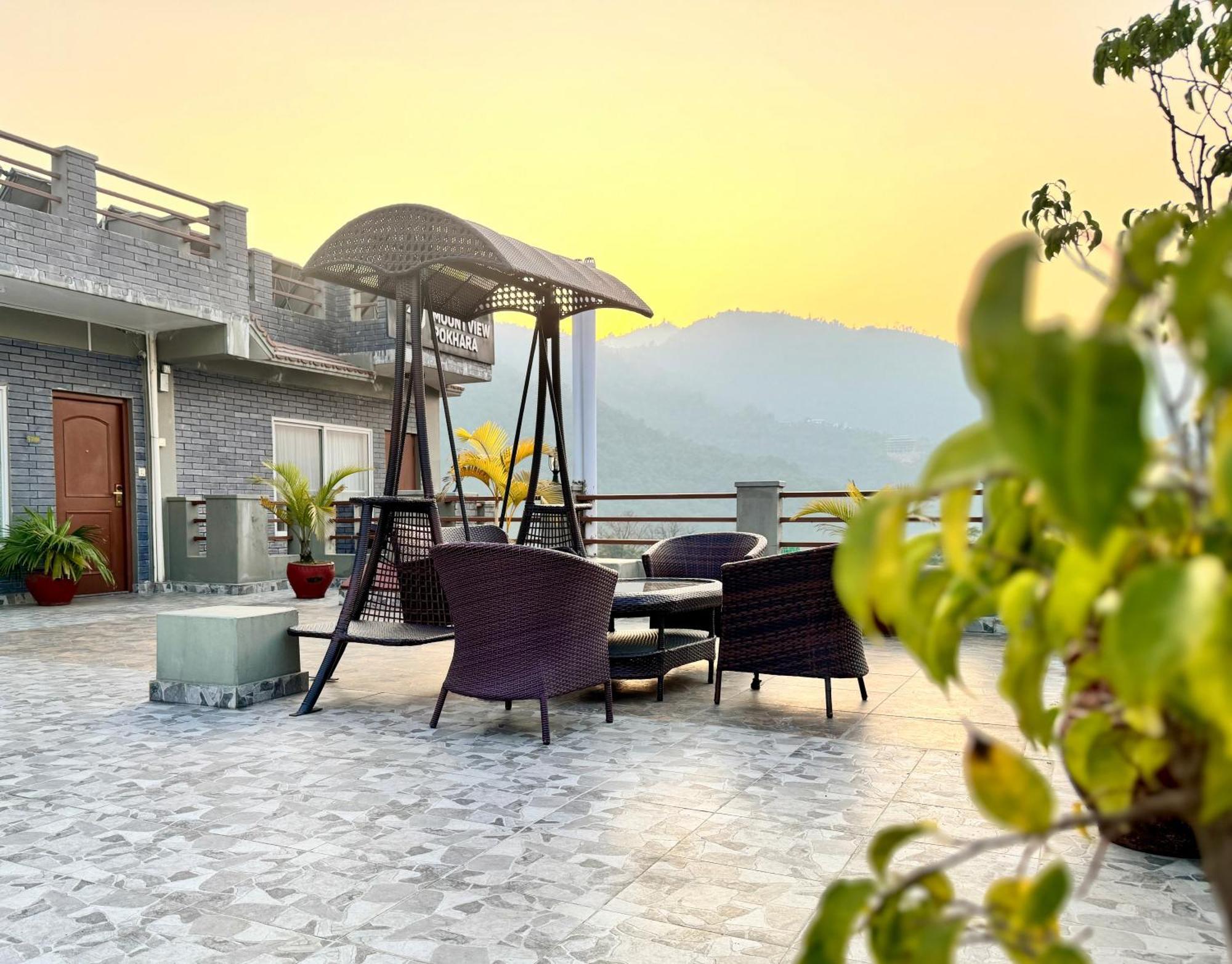 Hotel Mount View Pokhara Exterior foto