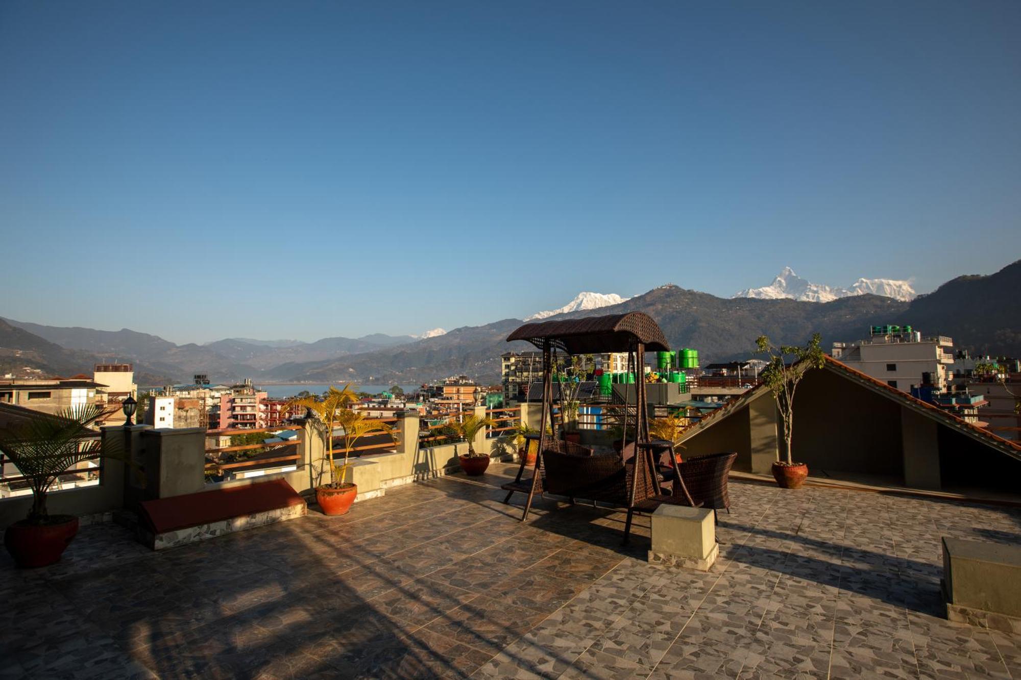 Hotel Mount View Pokhara Exterior foto