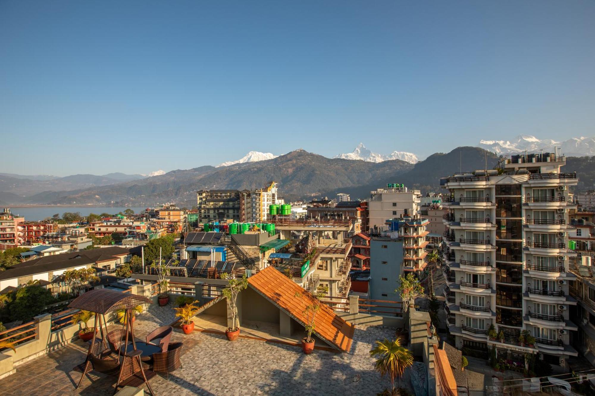 Hotel Mount View Pokhara Exterior foto